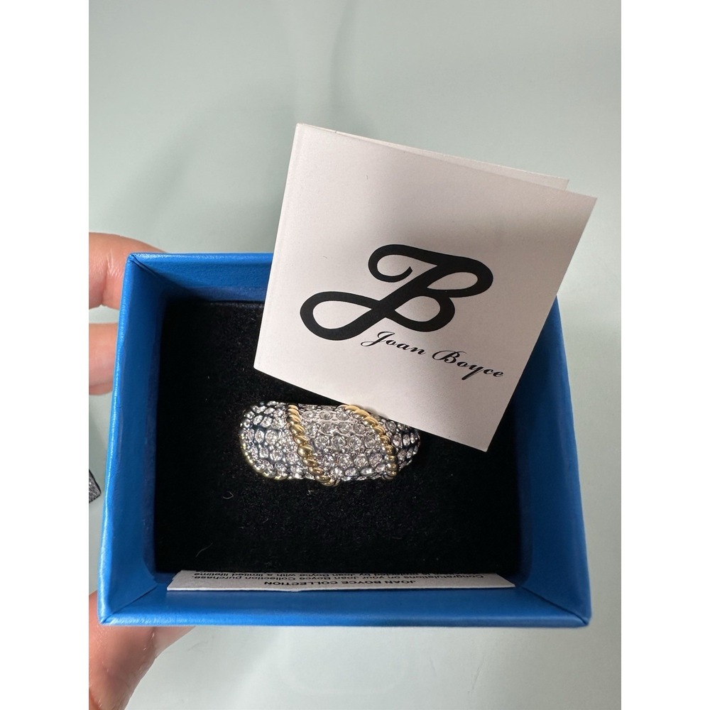 Gold  Trim Ring Joan Boyce . New. Size Xs/s (0,75)